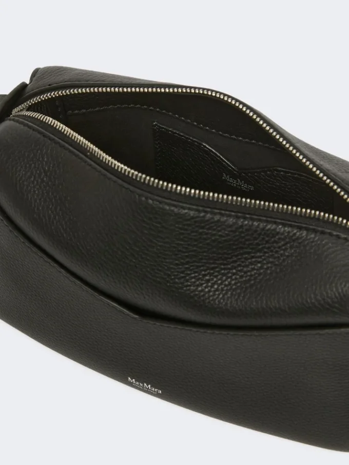 Mikro-Handtasche aus mattem Leder, schwarz Mikro-Handtasche aus mattem Leder, schwarz