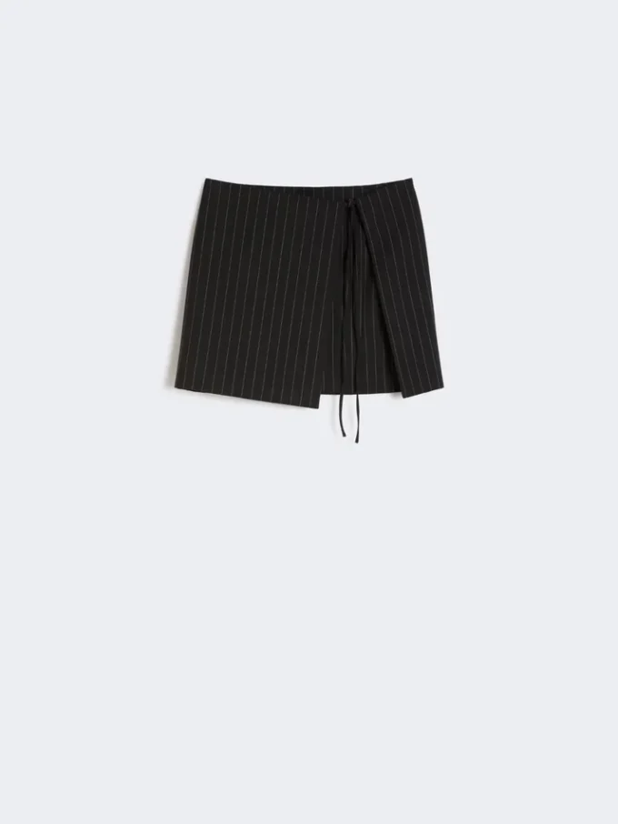 Minirock aus Gabardine mit Nadelstreifen, schwarz Minirock aus Gabardine mit Nadelstreifen, schwarz