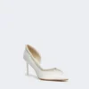 Mit Kristallen verzierte Pumps aus Satin, elfenbeinfarben Mit Kristallen verzierte Pumps aus Satin, elfenbeinfarben