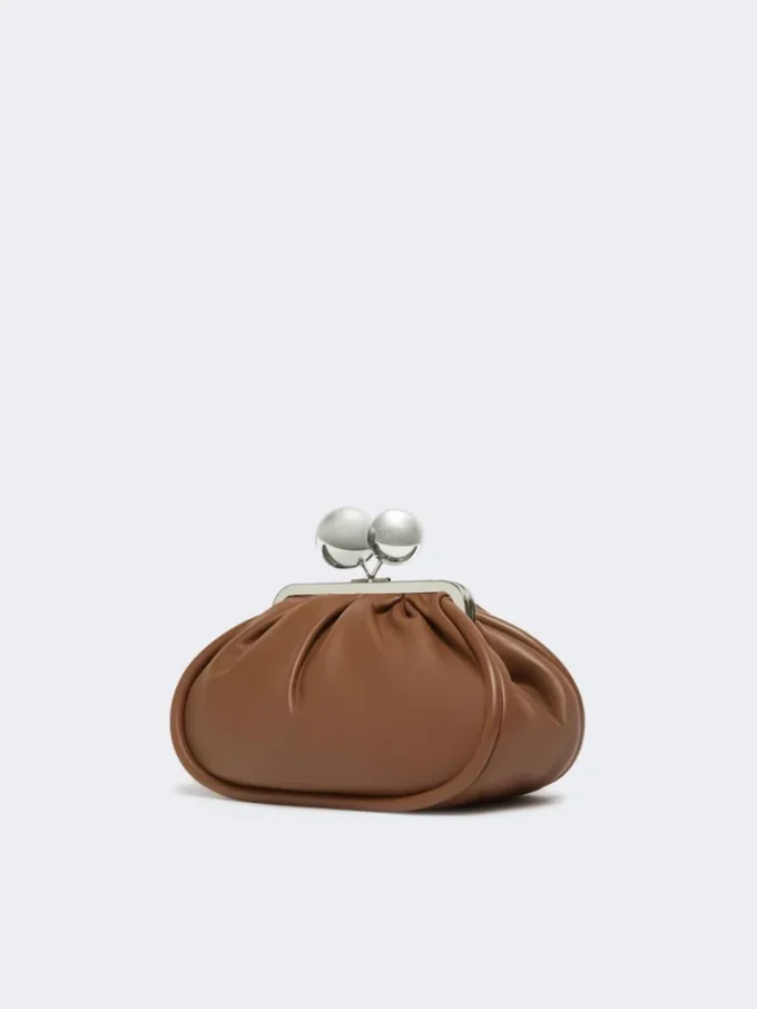 Mittlere Pasticcino-Tasche aus glänzendem Nappaleder, tabakfarben Mittlere Pasticcino-Tasche aus glänzendem Nappaleder, tabakfarben