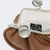 Mittlere Pasticcino-Tasche aus glänzendem Nappaleder, tabakfarben Mittlere Pasticcino-Tasche aus glänzendem Nappaleder, tabakfarben