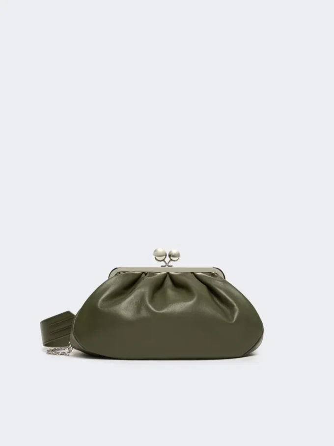 Mittlere Pasticcino-Tasche aus Schafsleder, dunkelgrün Mittlere Pasticcino-Tasche aus Schafsleder, dunkelgrün