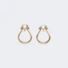 Monogramm-Ohrringe aus Metall, gold Monogramm-Ohrringe aus Metall, gold