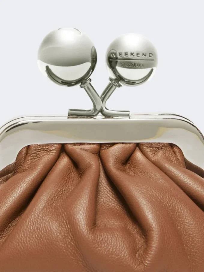 Nano Pasticcino-Tasche aus Nappa-Lammleder, tabakfarben Nano Pasticcino-Tasche aus Nappa-Lammleder, tabakfarben