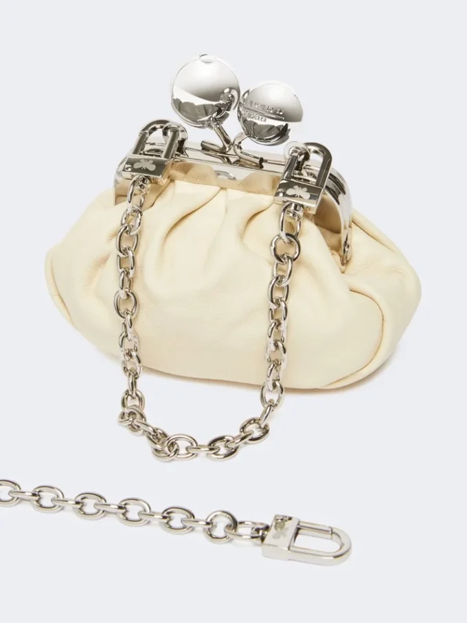 Nano Pasticcino-Tasche aus Nappalammleder, elfenbeinfarben Nano Pasticcino-Tasche aus Nappalammleder, elfenbeinfarben