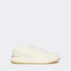 Niedrige Sneaker aus getrommeltem Leder, weiß