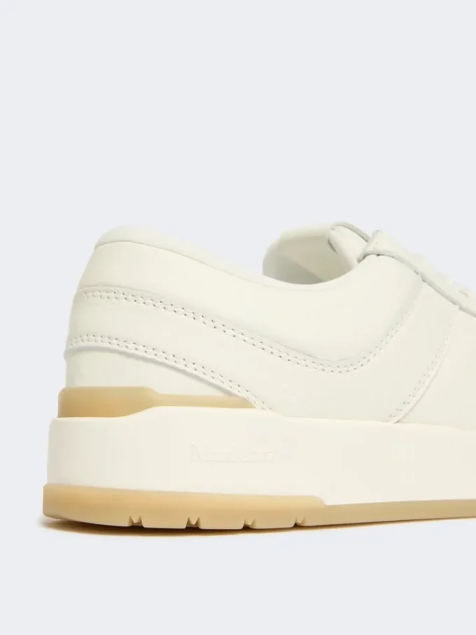 Niedrige Sneaker aus getrommeltem Leder, weiß