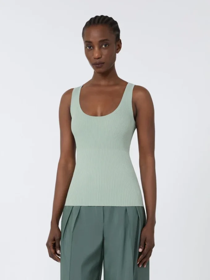 Oberteil aus Viskosemischgarn, salbeigrün Oberteil aus Viskosemischgarn, salbeigrün