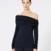 Off-Shoulder-Oberteil aus Wolle, ultramarinblau Off-Shoulder-Oberteil aus Wolle, ultramarinblau