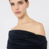 Off-Shoulder-Oberteil aus Wolle, ultramarinblau Off-Shoulder-Oberteil aus Wolle, ultramarinblau