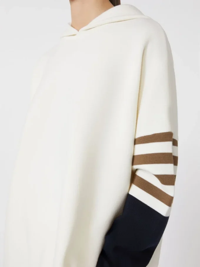 Oversize-Pullover aus Wollstrick, elfenbeinfarben Oversize-Pullover aus Wollstrick, elfenbeinfarben