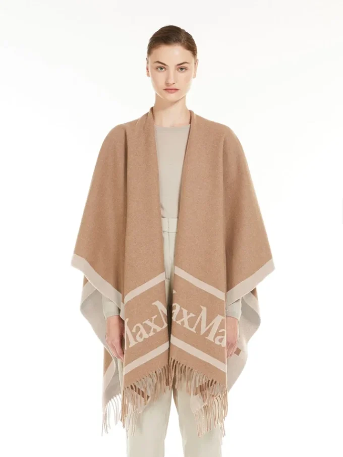 Poncho aus Jacquard-Wolle, kamelfarben Poncho aus Jacquard-Wolle, kamelfarben