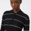 Pullover aus Seiden- und Wollgarn, marineblau Pullover aus Seiden- und Wollgarn, marineblau