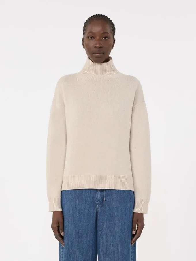 Pullover mit Rollkragen aus Wolle und Kaschmir in Boxy-Passform, weiß Pullover mit Rollkragen aus Wolle und Kaschmir in Boxy-Passform, weiß
