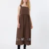 Ärmelloses Kleid aus Baumwollpopeline, schokoladenbraun Ärmelloses Kleid aus Baumwollpopeline, schokoladenbraun