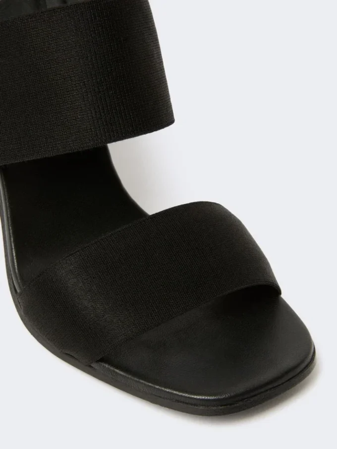Sandalen aus Kalbsleder und elastischem Gurtband, schwarz Sandalen aus Kalbsleder und elastischem Gurtband, schwarz