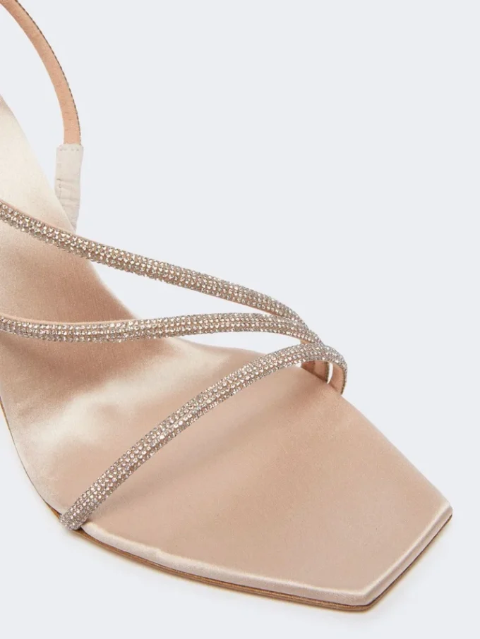 Sandalen aus Satin und Kristallen, Farbe Nude Sandalen aus Satin und Kristallen, Farbe Nude