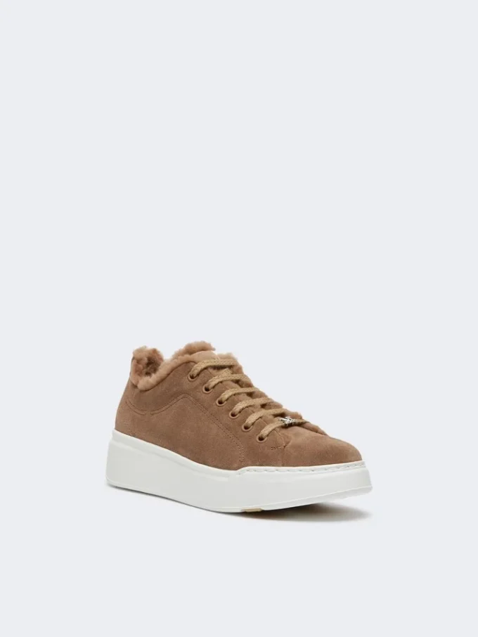 Sneaker aus Wildleder und Teddy-Stoff, haselnussbraun Sneaker aus Wildleder und Teddy-Stoff, haselnussbraun