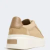 Sneakers aus Wildleder, sandfarben