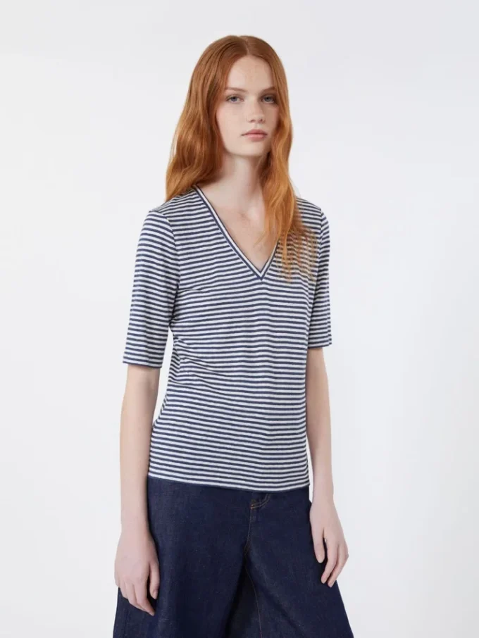 T-Shirt aus Stretch-Leinenjersey mit V-Ausschnitt, ultramarinblau T-Shirt aus Stretch-Leinenjersey mit V-Ausschnitt, ultramarinblau
