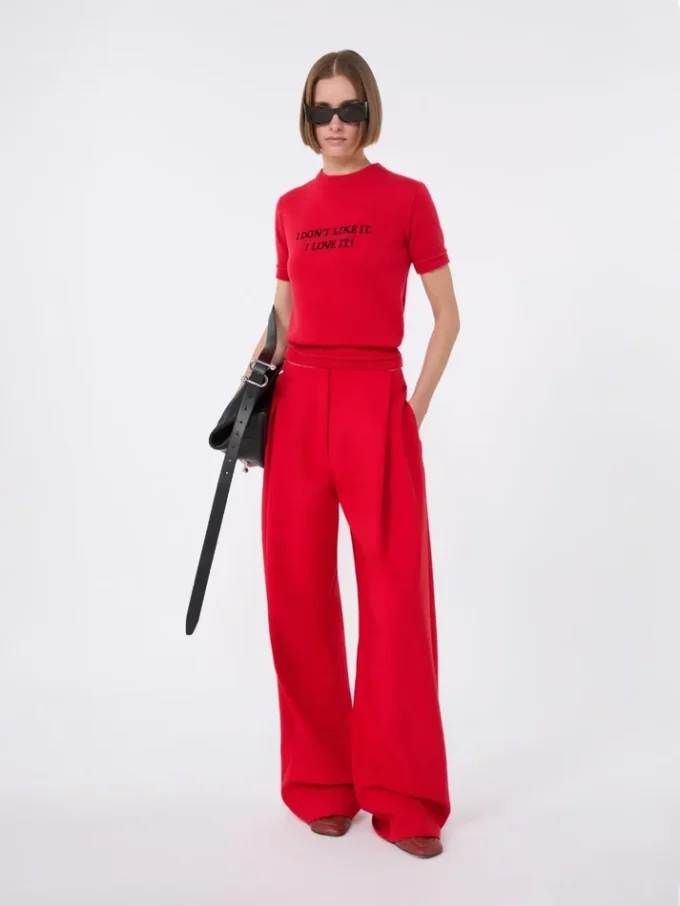 T-Shirt aus Woll- und Kaschmirstrick, rot T-Shirt aus Woll- und Kaschmirstrick, rot