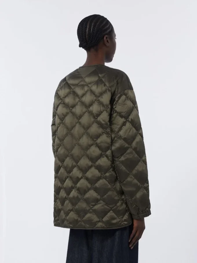 Wasserabweisende Daunenjacke aus gestepptem Canvas, dunkelgrün Wasserabweisende Daunenjacke aus gestepptem Canvas, dunkelgrün