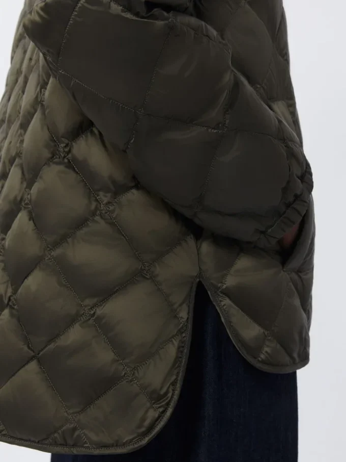 Wasserabweisende Daunenjacke aus gestepptem Canvas, dunkelgrün Wasserabweisende Daunenjacke aus gestepptem Canvas, dunkelgrün