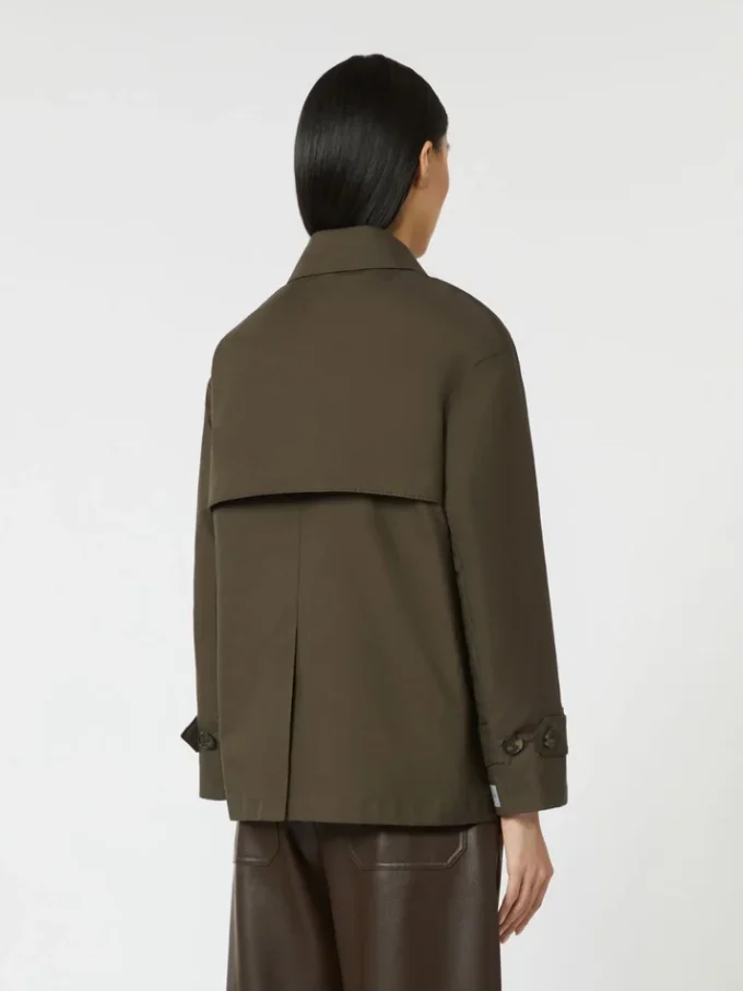 Wasserabweisender Trenchcoat aus Baumwolle mit Zweireiher-Schlitz, grün Wasserabweisender Trenchcoat aus Baumwolle mit Zweireiher-Schlitz, grün