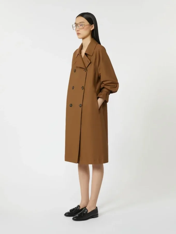 Wasserabweisender Zweireiher-Trenchcoat aus Twill, tabakfarben