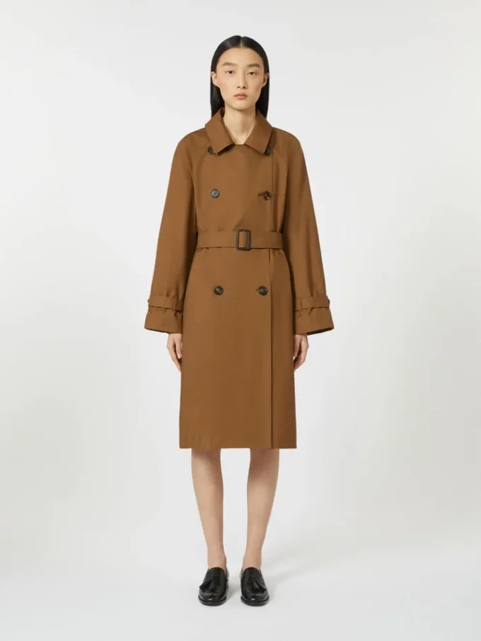 Wasserabweisender Zweireiher-Trenchcoat aus Twill, tabakfarben