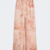 Weit geschnittene bedruckte Seidenhose, rosa Weit geschnittene bedruckte Seidenhose, rosa