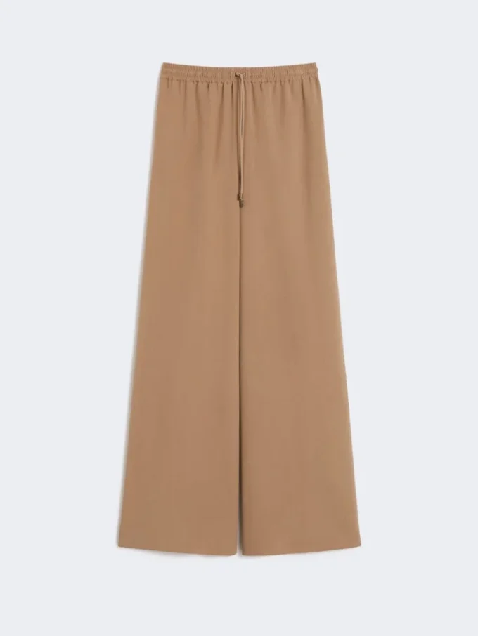 Weit geschnittene Hose aus gewaschener Seide, haselnussbraun