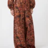 Weit geschnittene Seidenhose mit Print, Terrakotta