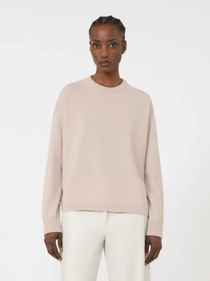 Weit geschnittener Pullover aus Wolle und Kaschmir, puderfarben Weit geschnittener Pullover aus Wolle und Kaschmir, puderfarben