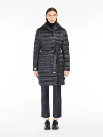 Wendbare Daunenjacke aus wasserabweisendem Satin, mitternachtsblau Wendbare Daunenjacke aus wasserabweisendem Satin, mitternachtsblau