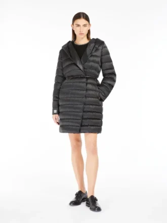 Wendbare Daunenjacke aus wasserabweisendem Satin, schwarz