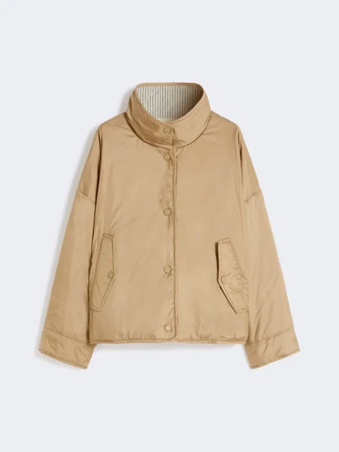 Wendbare, wattierte Jacke aus wasserabweisendem Canvas, haselnussbraun Wendbare, wattierte Jacke aus wasserabweisendem Canvas, haselnussbraun