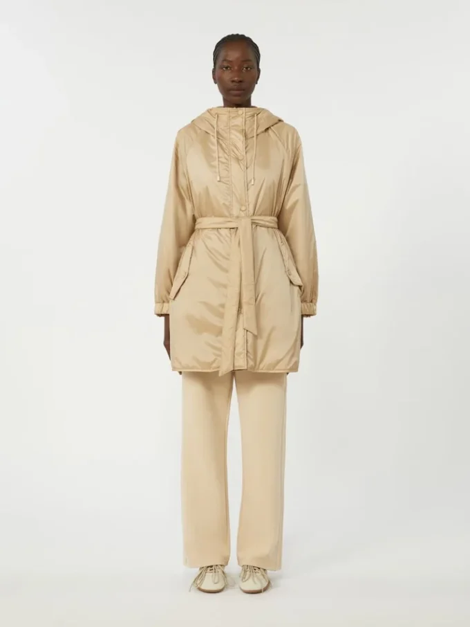 Wendbarer, wattierter Parka aus wasserabweisendem Canvas, beige Wendbarer, wattierter Parka aus wasserabweisendem Canvas, beige
