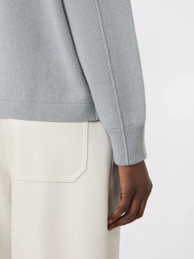 Woll- und Kaschmirpullover in Boxy-Passform, hellblau Woll- und Kaschmirpullover in Boxy-Passform, hellblau