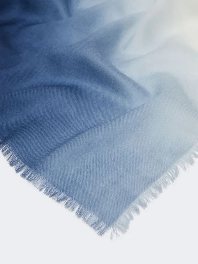 Wollschal mit Farbverlauf, mitternachtsblau Wollschal mit Farbverlauf, mitternachtsblau